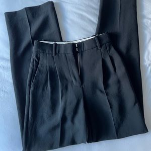 NWOT Aritzia Wilfred The Effortless Pant in Black Size 00